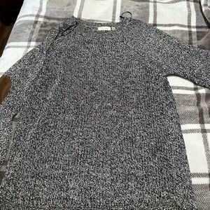 RD Style Black and White Knit Sweater